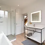 Avril Et De Luxe 15 Personnes Avec Piscine Chauffee Toute L'annee Villa *