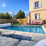 Villa Avril Et Spa Gite De Luxe 15 Personnes Avec Piscine Chauffee Toute L'Annee *
