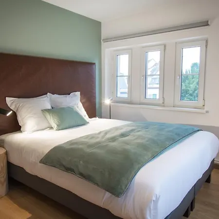 Avril Piscine- Jacuzzi- Sauna - 15 Pers-proche Europapark Villa *