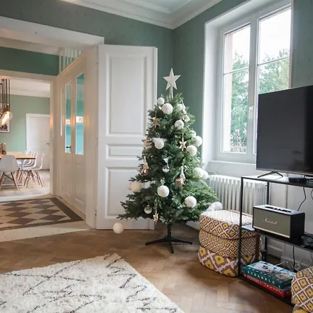 Avril 15 Pers- Location De Prestige , 2 Piscines Interieur Et Exterieur Et Sauna