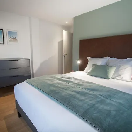 Villa Avril 15 Pers- Location De Prestige , 2 Piscines Interieur Et Exterieur Et Sauna *