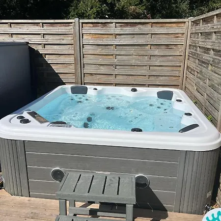 Villa Avril 15 Pers- Location De Prestige , 2 Piscines Interieur Et Exterieur Et Sauna