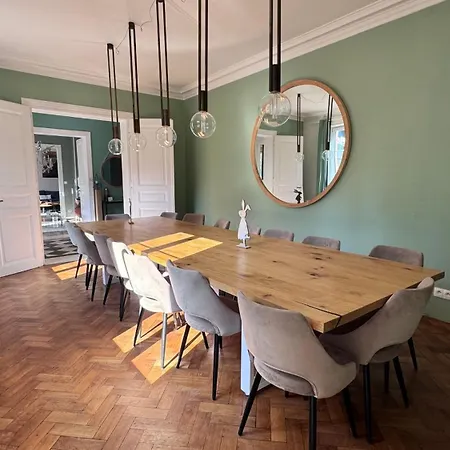 Villa Avril Et Spa Gite De Luxe 15 Personnes Avec Piscine Chauffee Toute L'Annee 别墅 *