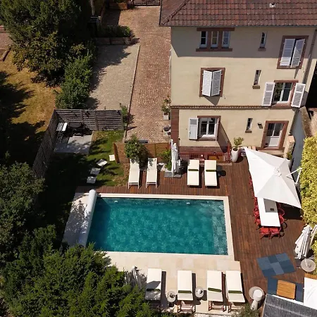 Avril Prive Luxe 15 Pers- Deux Piscines Interieure, Exterieure-sauna -proche Europapark *