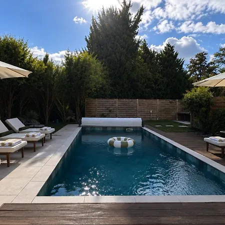 Avril Prive Luxe 15 Pers- Deux Piscines Interieure, Exterieure-sauna -proche Europapark *