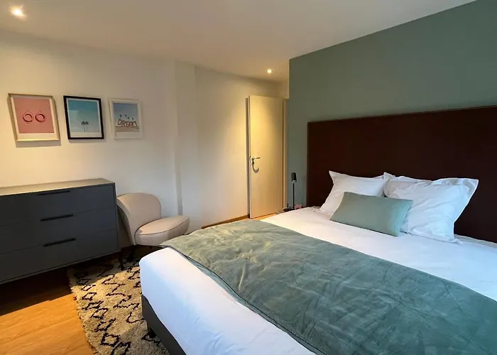 Villa Avril Et Spa Gite De Luxe 15 Personnes Avec Piscine Chauffee Toute L'Annee 塞莱斯塔