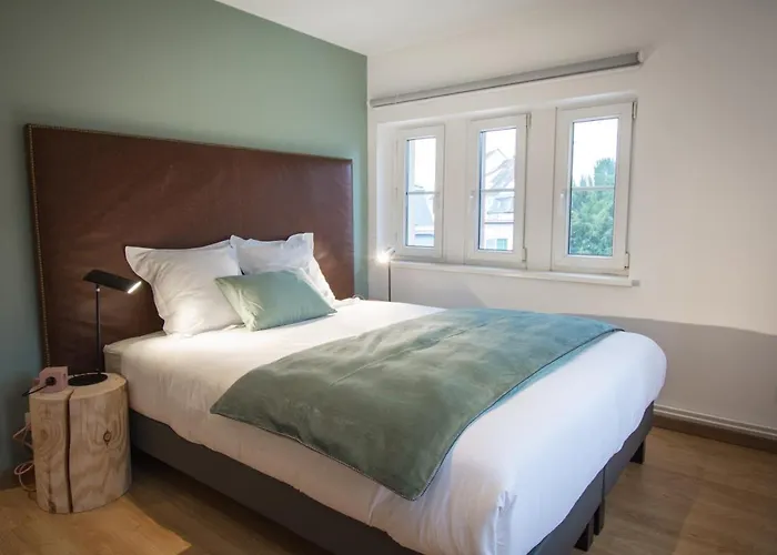 Villa Avril Et Spa Gite De Luxe 15 Personnes Avec Piscine Chauffee Toute L'Annee 别墅 *