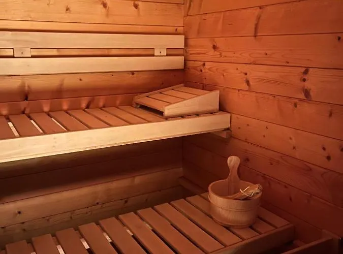 Villa Avril Et Spa Gite De Luxe 15 Personnes Avec Piscine Chauffee Toute L'Annee 别墅 塞莱斯塔