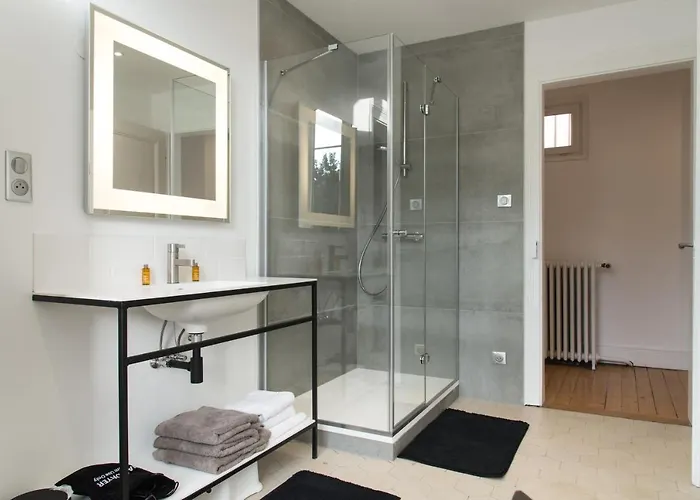 别墅 Villa Avril Et Spa Gite De Luxe 15 Personnes Avec Piscine Chauffee Toute L'Annee