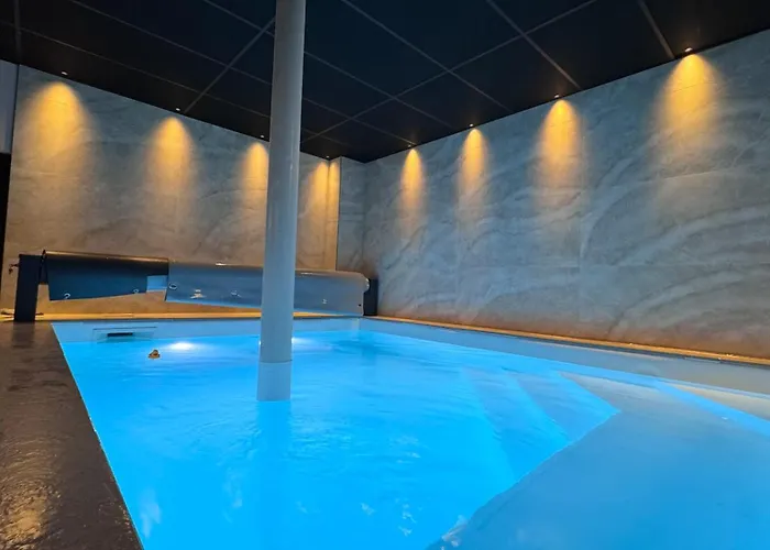 Villa Avril Et Spa Gite De Luxe 15 Personnes Avec Piscine Chauffee Toute L'Annee